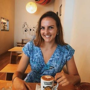 Meet your Posher, Lauren